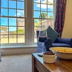 Дом отдыха Kirk House Longtown, Ideal For Groups Or Families Holidaying Together *